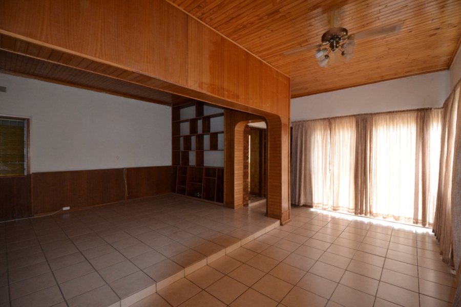 5 Bedroom Property for Sale in Hennenman Free State